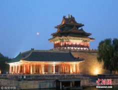 澳门金沙网站 _澳门金沙网址_澳门金沙网投_单霁翔与台湾青年分享北京故宫故